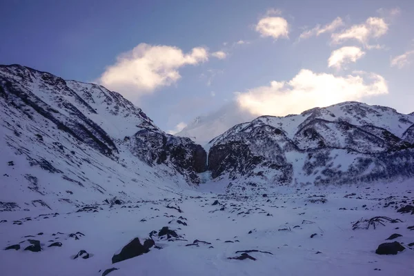 Zimą Mrożony Wodospad Vilyuchinsky Półwyspie Kamczatka Rosji — Zdjęcie stockowe