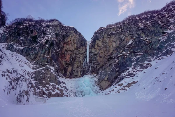 Зимою Замерзлий Водоспад Вільючинський Півострові Камчатка Росія — стокове фото