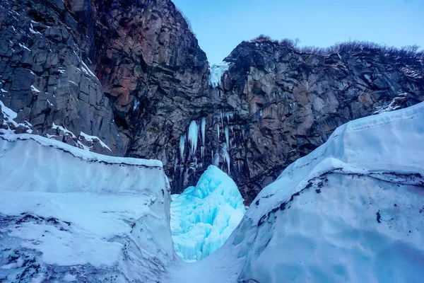 Cascata Vilyuchinsky Congelada Inverno Península Kamchatka Rússia — Fotografia de Stock