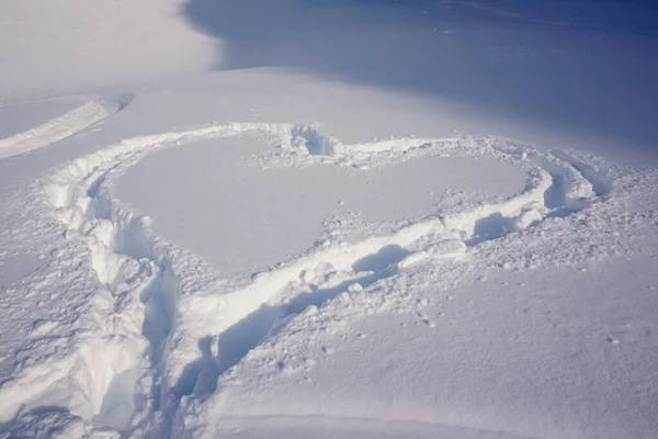 Malowane Serce Śniegu Półwyspie Kamczatka Rosji — Zdjęcie stockowe
