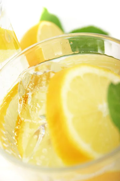 Lemon in Soda — Stock Photo, Image