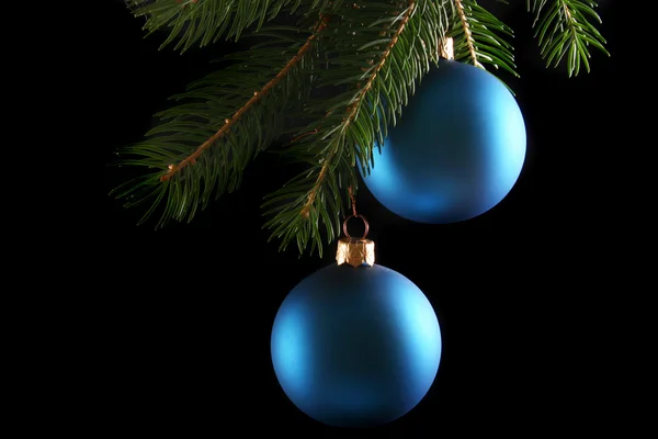 Två blå julgranskulor — Stockfoto