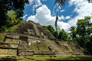 Lamanai, Mayan ruin in Belize clipart