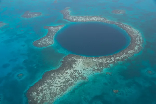 Mavi delik belize