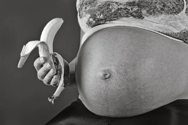 Pregnant and fruit — Stock Photo, Image