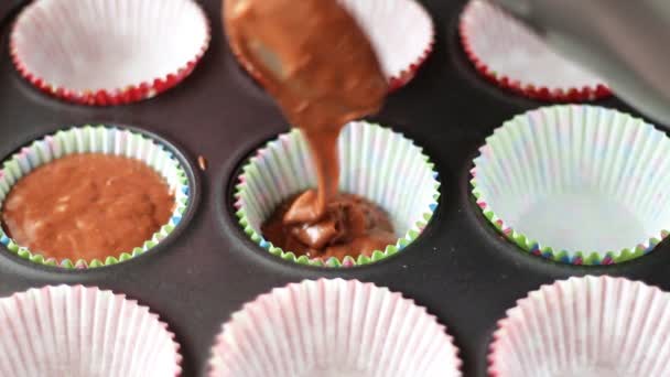 Muffins machen — Stockvideo