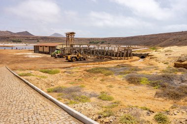 Tuz madeninde ağır ekipman var.