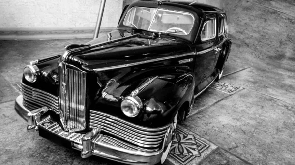 Modelo Velho Carro Preto Retro Soviético — Fotografia de Stock