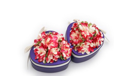 Kalp şekli Hediyelik kutu kırpma yolu ile