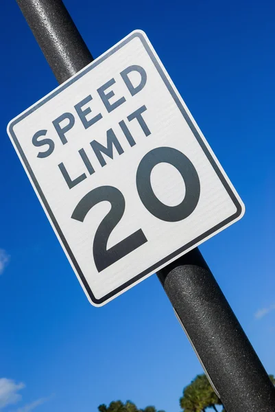 Speed limit sign at 20 — Stock Photo, Image