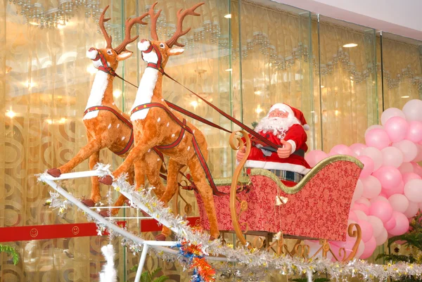 Santa claus & sled & reindeer — Stock Photo, Image