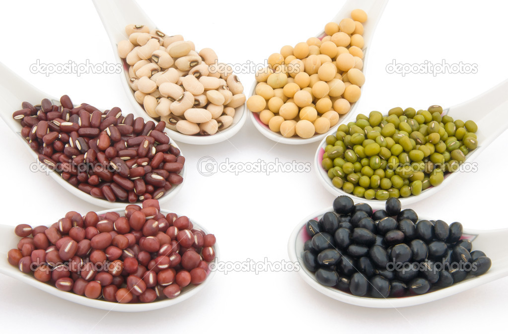Side view different beans with clipping path
