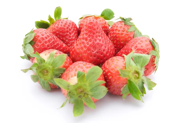 Ferske jordbær på hvit bakgrunn – stockfoto