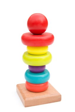 kırpma yolu olan çocuklar için ahşap piramit