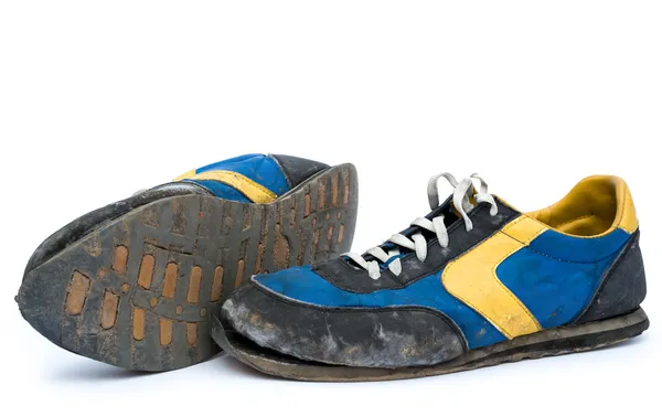 Par de sapatos velhos no fundo branco — Fotografia de Stock