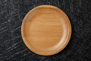 Üst görünüm boş ahşap tabak