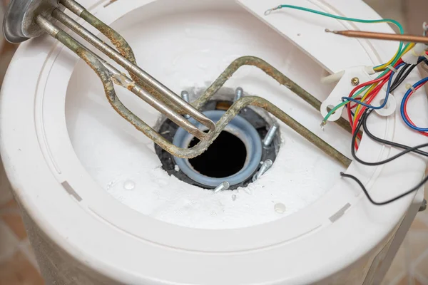 Water Heater Being Taken Apart Waiting Cleansing — Stock Photo, Image