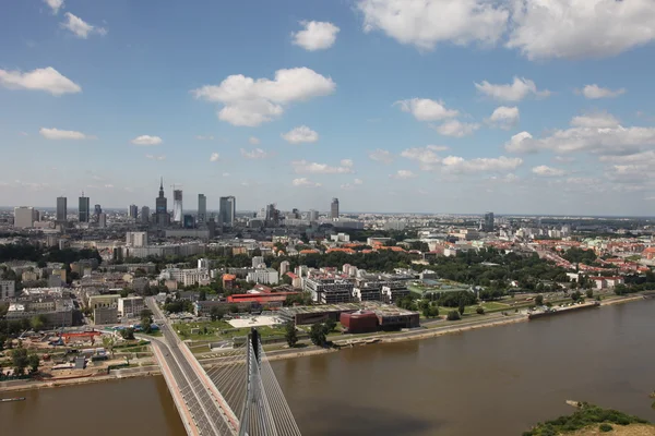 nehir, köprü ve şehir