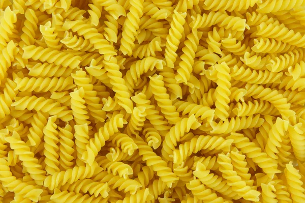 arka olarak erişte fussili pişmiş değil