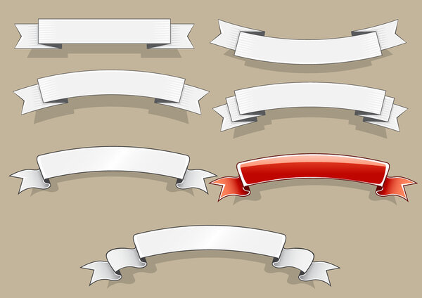 Белые и красные баннеры
