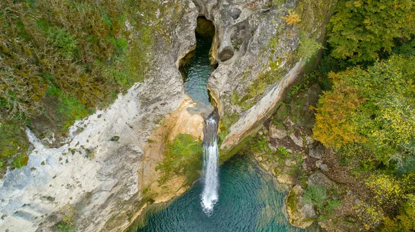 Kre Dağları Ulusal Parkı Ndaki Ilca Şelalesi Nin Hava Manzarası — Stok fotoğraf