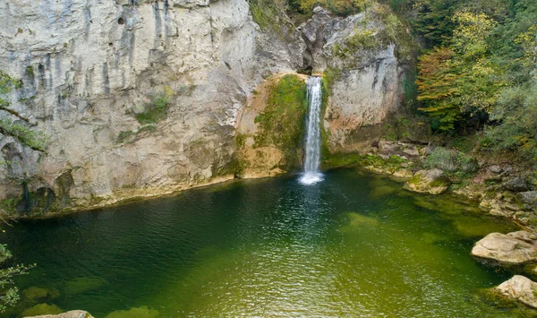 Kre Dağları Ulusal Parkı Ndaki Ilca Şelalesi Nin Hava Manzarası — Stok fotoğraf