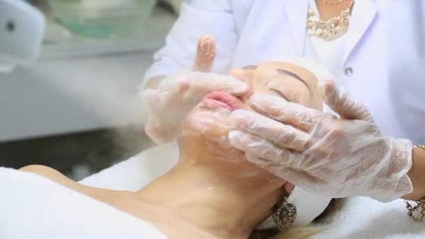 Maschera Peeling Viso Trattamento Bellezza Spa Cura Della Pelle Donna — Video Stock