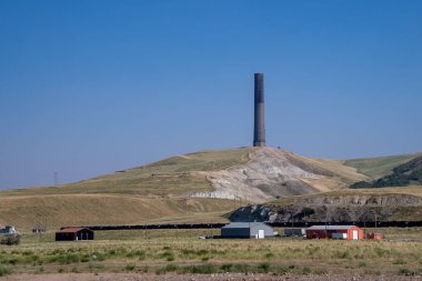 Anaconda Smelter Stack in Montana is the tallest survivng masonry building in the world clipart
