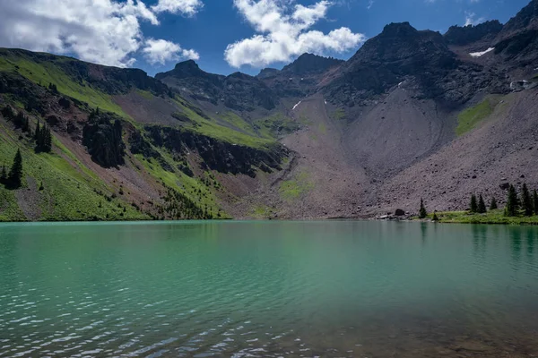 Lower Blue Lake Longo Trilha Blue Lakes Colorado Nas Montanhas — Fotografia de Stock