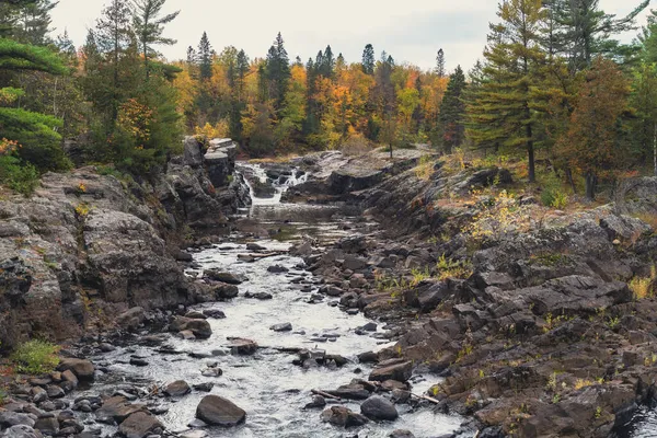 Louis Folyó Zuhatagok Jay Cooke Állami Parkban Minnesotában Ősszel — Stock Fotó