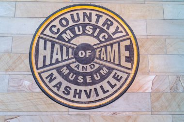 Nashville, Tennessee - 10 Ocak 2022: Country Music Hall of Fame ve Müzesi 'nin logosu ve imzası.