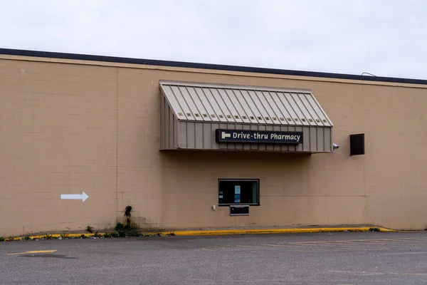 Marquette Michigan October 2021 Abandoned Drive Thru Pharmacy Closed Shopko — Stock Photo, Image