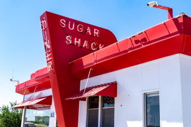 Rudyard, Montana - 2 Temmuz 2022: Rudyard Montana 'daki HSugar Shack lokantası hamburger ve milkshake servis eden eski bir restorandır.
