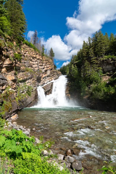 Cameron Falls Waterfall Waterton Lakes National Park Canada —  Fotos de Stock