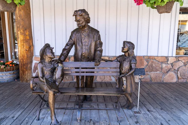 Jackson Wyoming July 2022 Mark Twain Sculpture Bench Downtown Jackson — Stockfoto