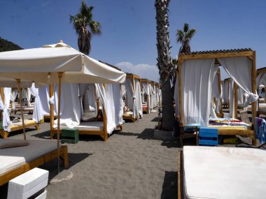 Bazı plajlar tam konfor ve mahremiyet sağlar. Arnavutluk