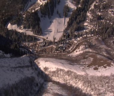 sundance resort, utah zirveleri ile havadan çekim
