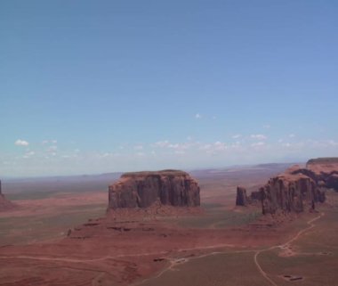 monument valley spires havadan çekim