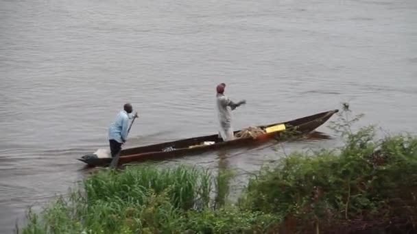 De congo-rivier met boten — Stockvideo