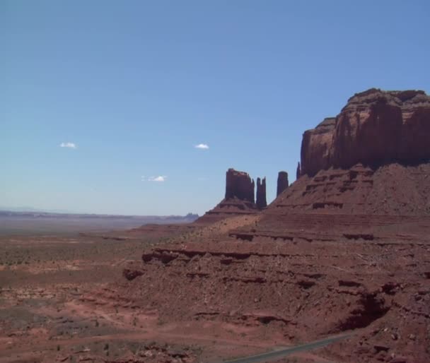 Monument valley yolu havadan çekim — Stok video