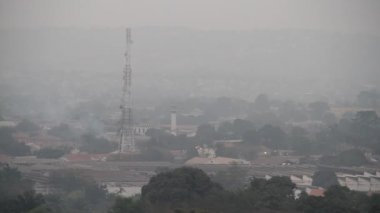 kinshasa dumanlı sis radyo kulesi