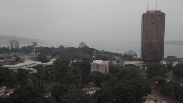 Buildings and Congo River with smoke in Kinshasa — Stock Video