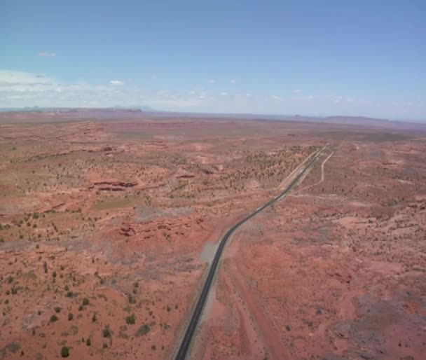 Aerial shot of Monument Valley Highway — Stock Video