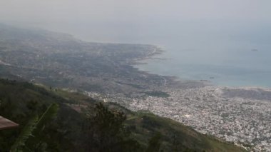 son derece geniş tepe atış port-au-prince Haiti