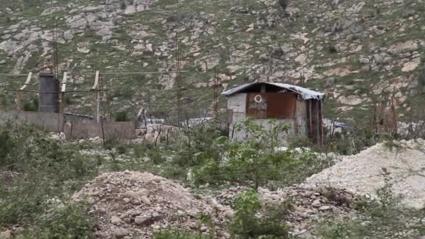 Tin shack in Haiti — Stock Video