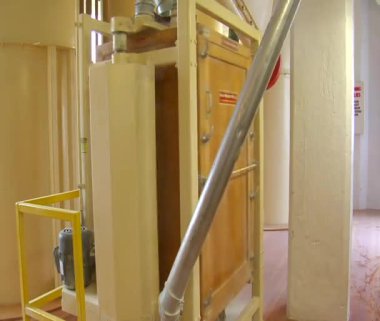 un fabrikası, titreyen kutu