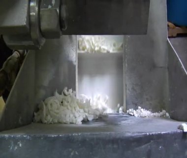 Konveyör bant sabun talaşı girin