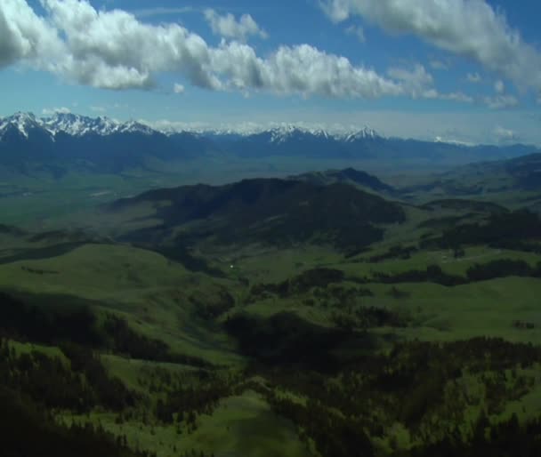 Distant valleys in Paradise Valley Montana — Stock Video