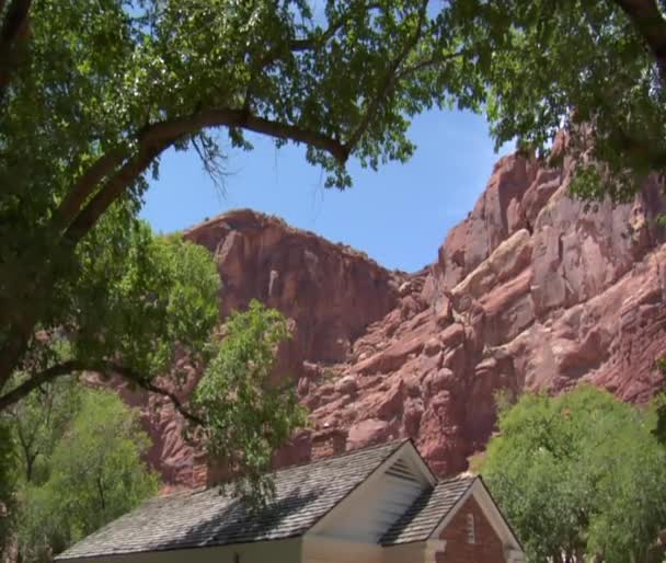 Old Ranger station — Stock Video