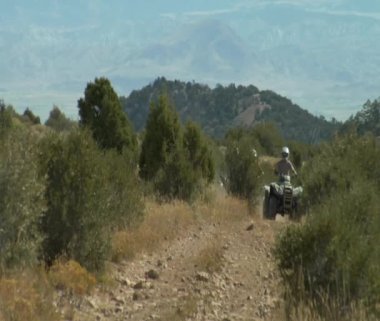 Üç ATV binmek